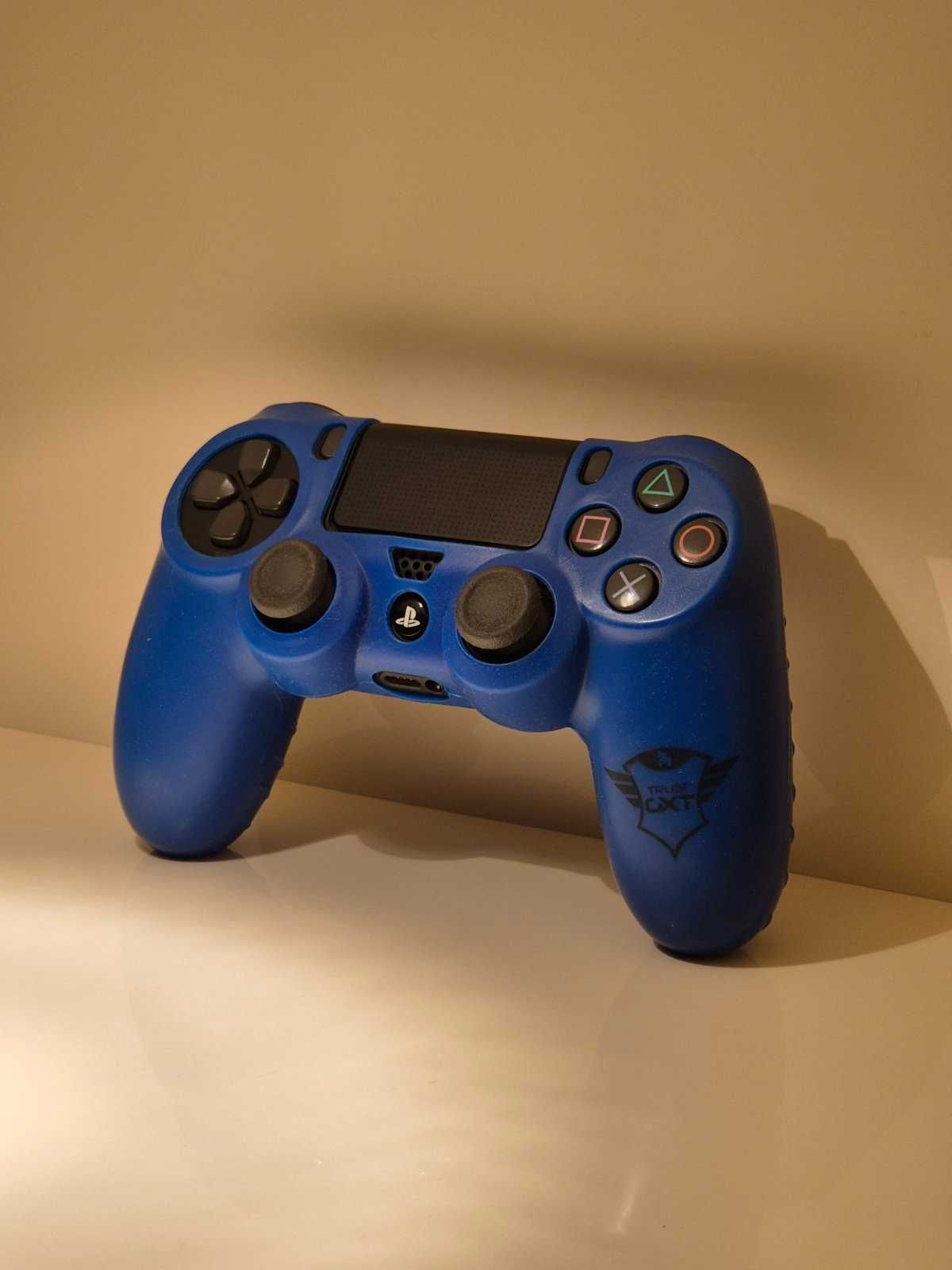 DualShock 4 Контролер Джойстик - С Противохлъзгащ Защитен Калъф
