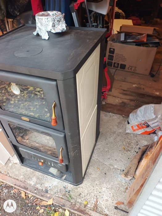 Камина с водна риза Прити