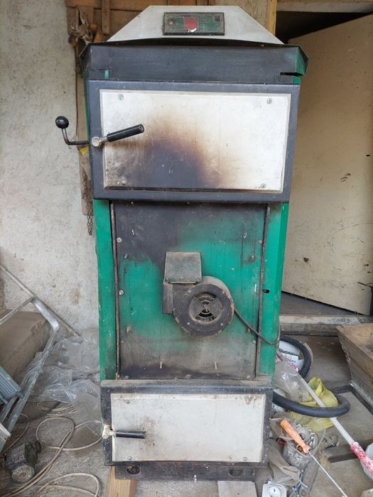 Vand centrală pe lemne+carbuni