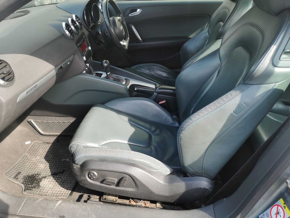 Dezmembrez audi TT MK2 8J  3.6 VR6 cod BUB/bara fata audi TT/far TT/