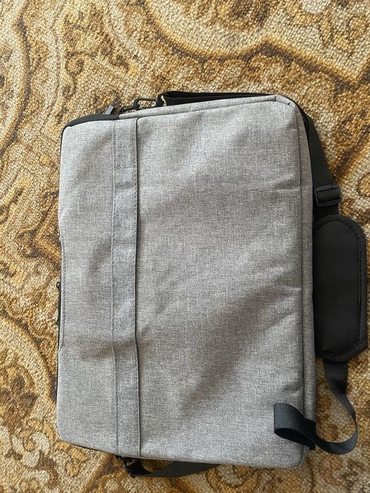 Продам сумку под ноутбук маленький