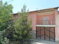 Hovli sotiladi 6 sotix kvartra moshin barter bor