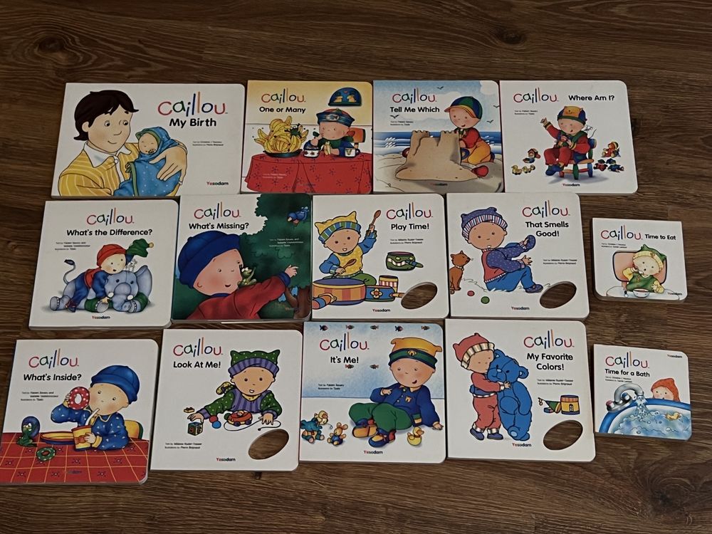 Коллекция книг на английском Caillou