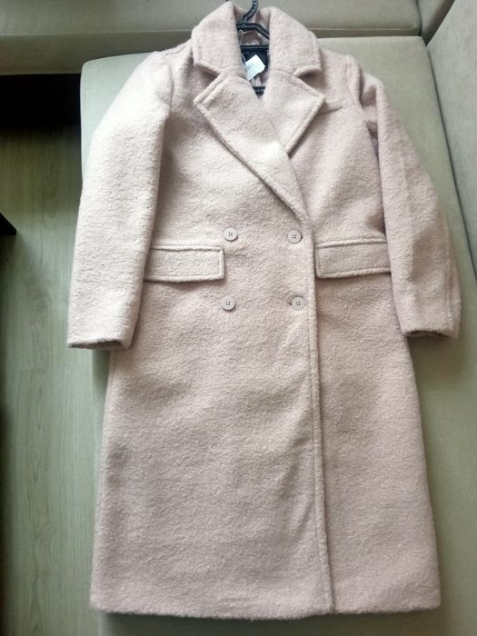 Продавам палта.зимно и преходно
