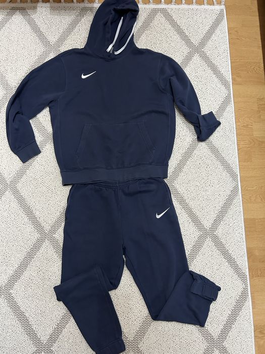 Nike trening, marime pantalonM, marime hanoracL