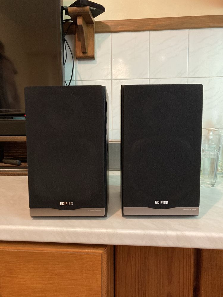 Edifier r1600t plus