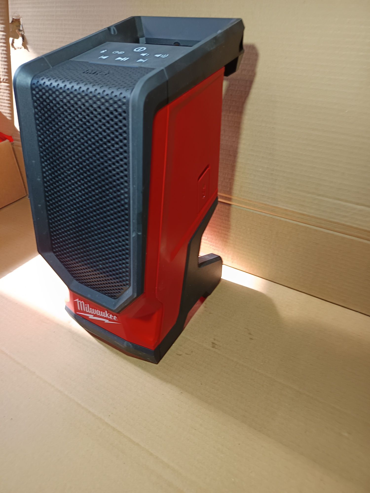 Boxa Portabila Milwauckee M18