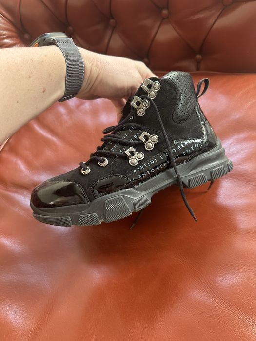 Ghete Enzo Bertini, aproape noi, piele, marimea 37.