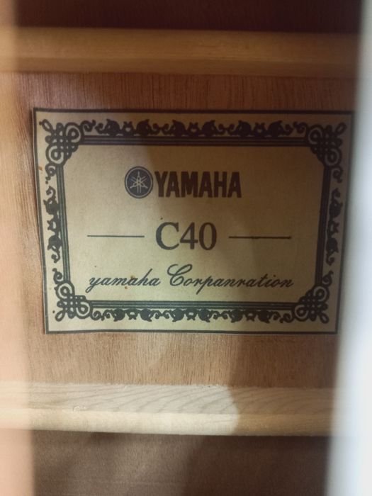 Gitara yamaha c40