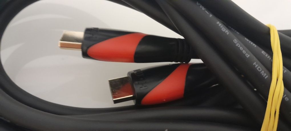 Cablu HDMI 5 m (aproape nou)