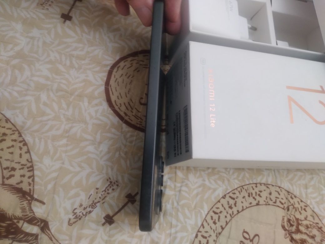 Xiaomi 12 lite 8/256 сотилади