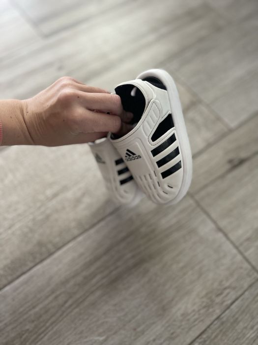 Sandale adidas 25