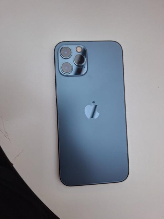 Vand iphone 12pro stare foarte bine 256gb