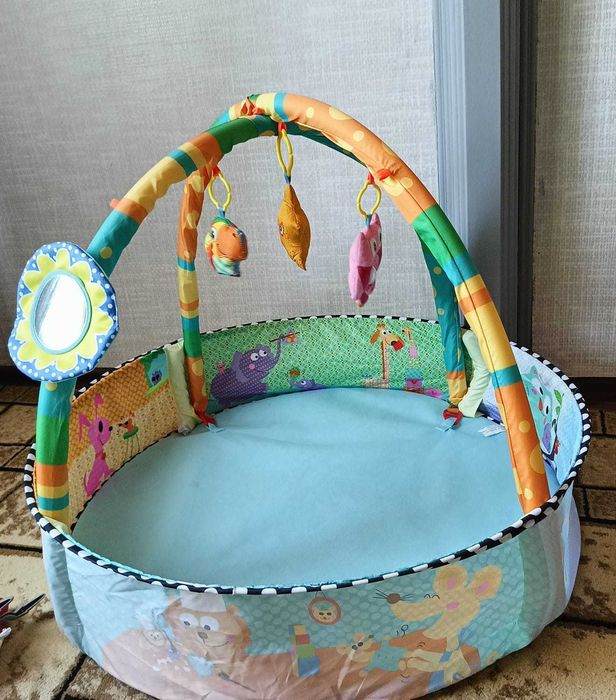 Детский развивающий коврик.