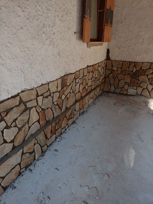 Vând piatră și montez