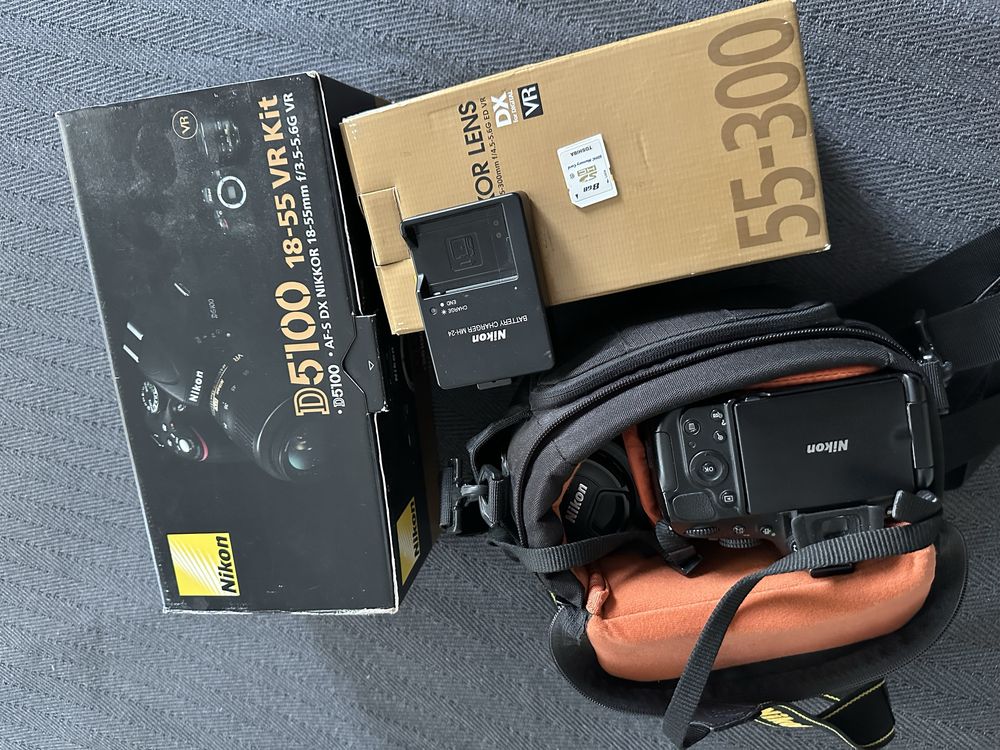 Nikon D5100 с 2 обектива (18–55 и 55-300)
