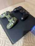 PS4 slim хорошего качество с 2 геймпадами