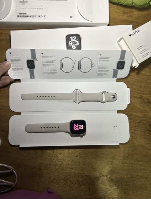 Смарт-часы Apple Watch SE 40 мм ЗОЛОТИСТЫЙ