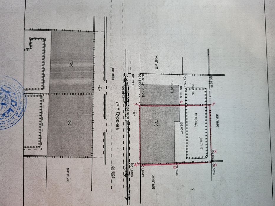 Турткуль шахар марказида жой сотилади
