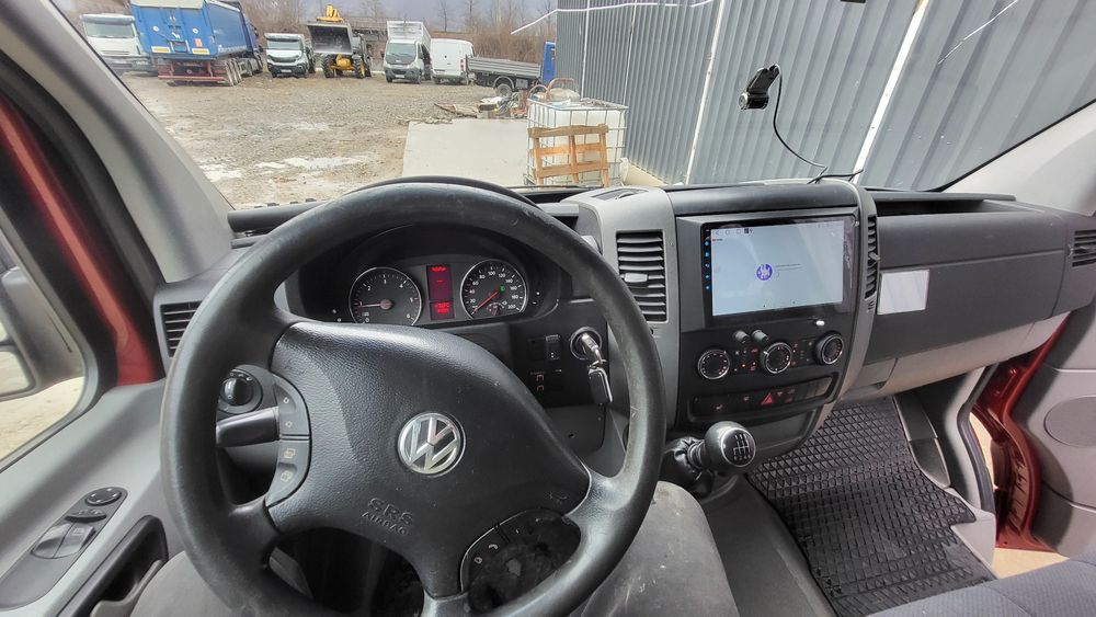 Vw Crafter 2.0tdi 163cai 9 locuri VIP