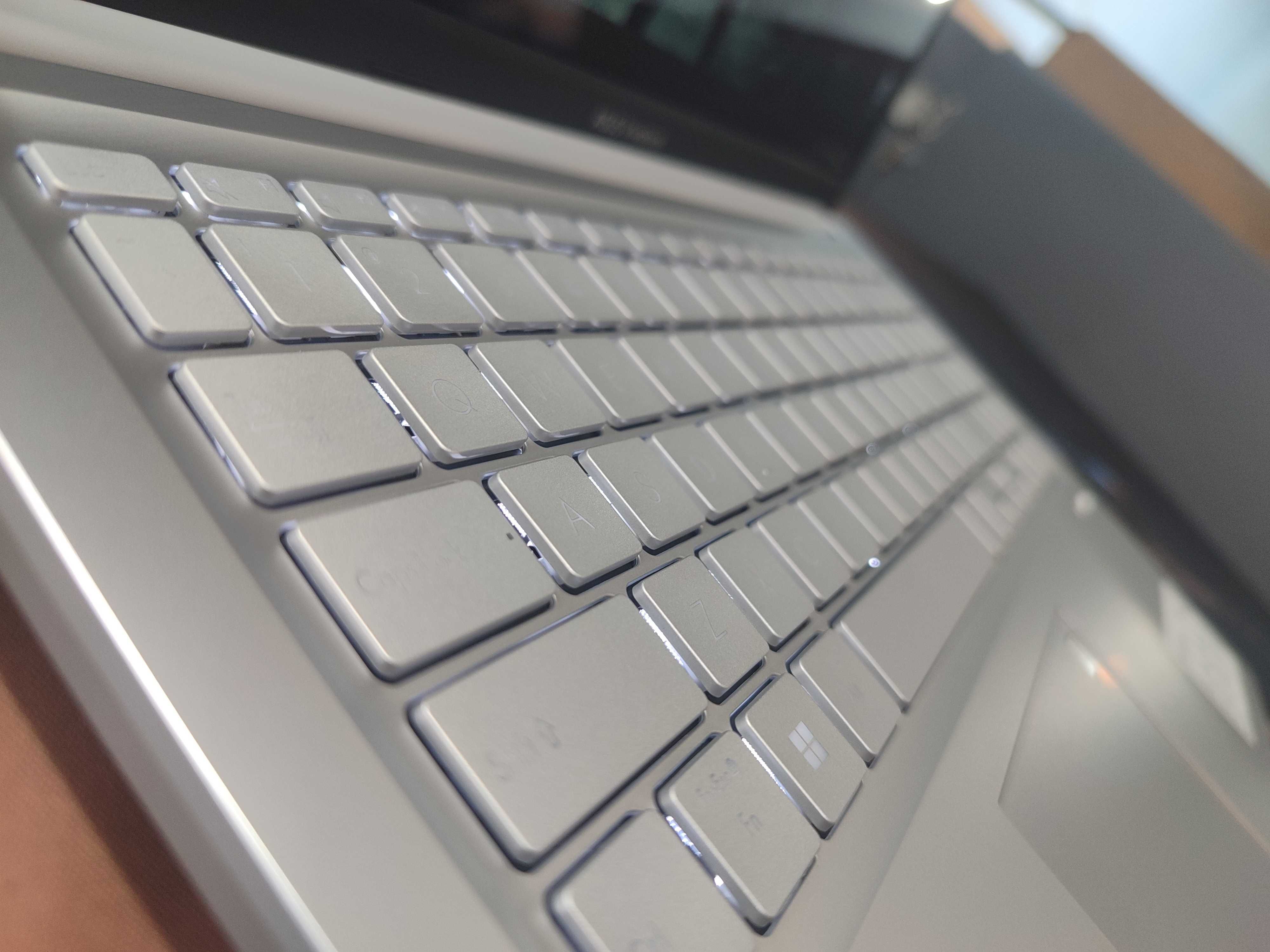 Ноутбук офисный ASUS Vivobook Intel Core i5-120U(14avlod) экран Сенсор