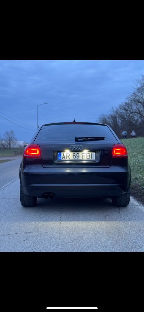 Vand Audi A3 2010 (sau schimb cu motocicleta)