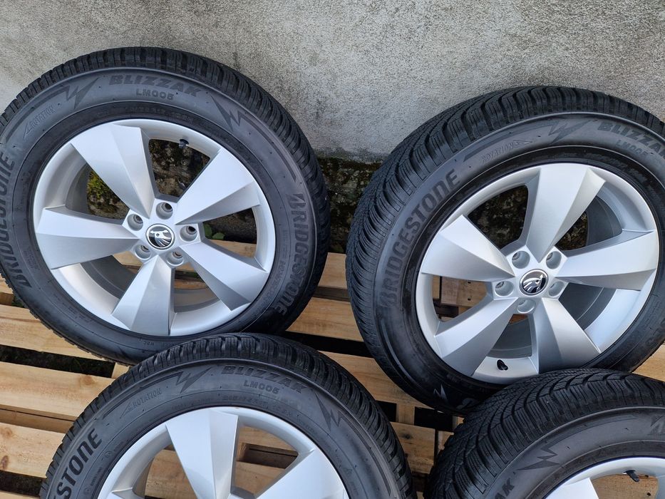 Jante Skoda Kodiaq anvelope iarna 215 65 17 Bridgestone 2023