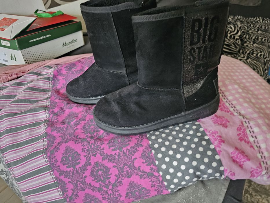 Cizme Ugg.    Big.   star