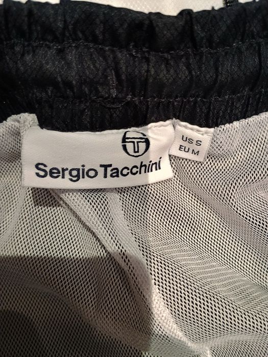 Анцунг Sergio Tacchini