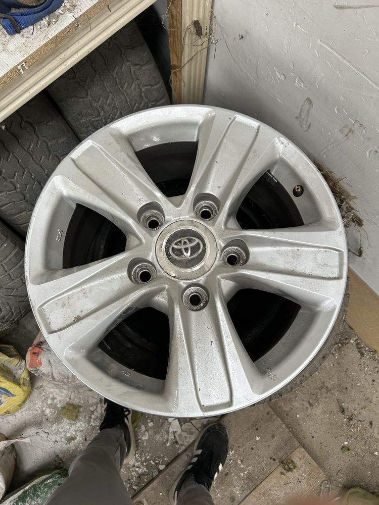 Продаю диски r17
