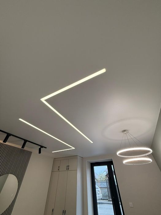 Натяжные потолки быстро, качественно, надёжно.