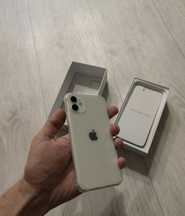 Iphone 11 ideal holatda