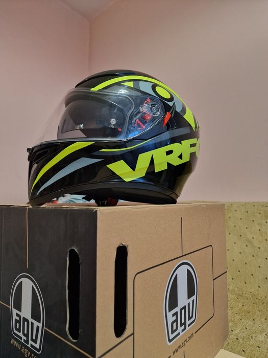 Каска за пистов мотор AGV Valentino Rossi