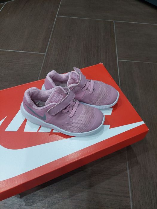 Детски Оригинални маратонки nike 26 номер