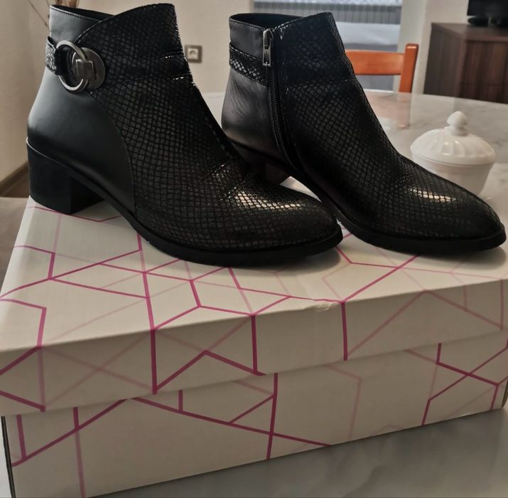 Дамски боти