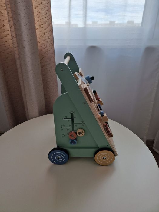 Antemergator din lemn