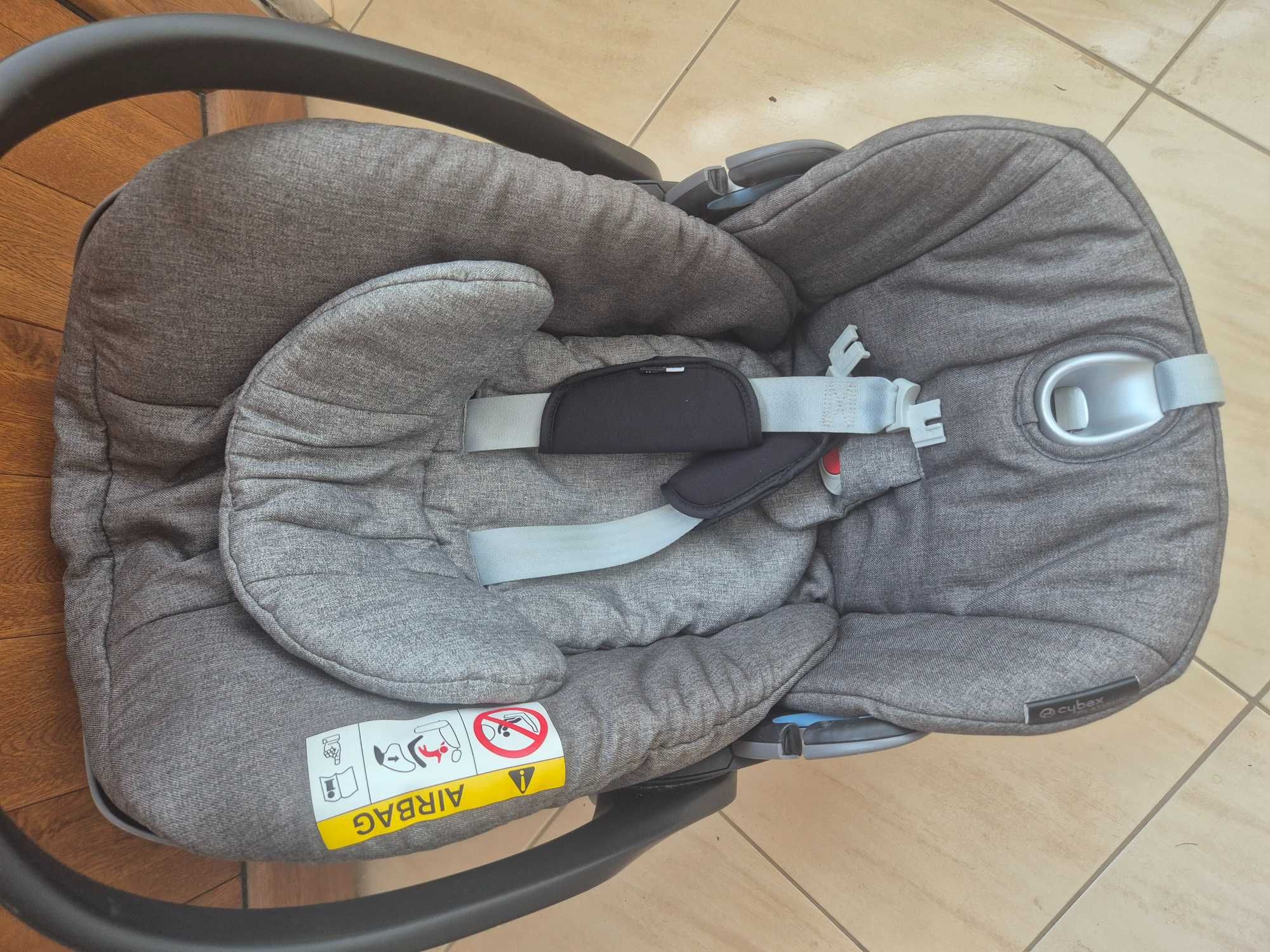 Cybex cloud q столче за кола