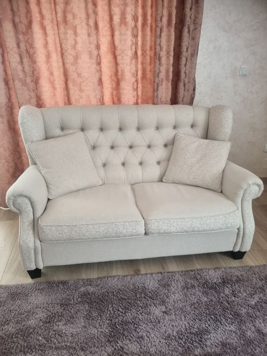 Vând canapea JULIETTE 2 locuri Mobexpert