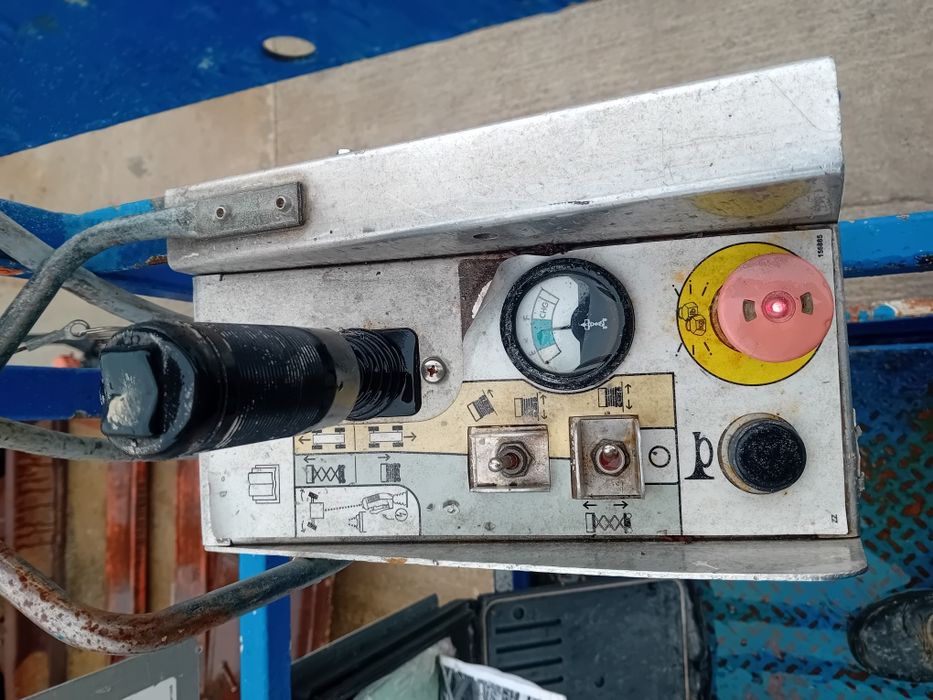Nacela electrica 8m Skyjack sjIII 3219 an 2012