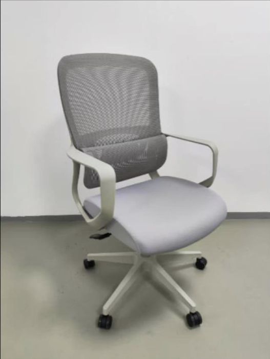 Xitoy fabrikasidan olingan ofis stullariga cheklangan vaqt chegirmasi