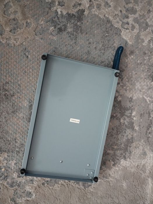 Устройство за точно рязане в права линия