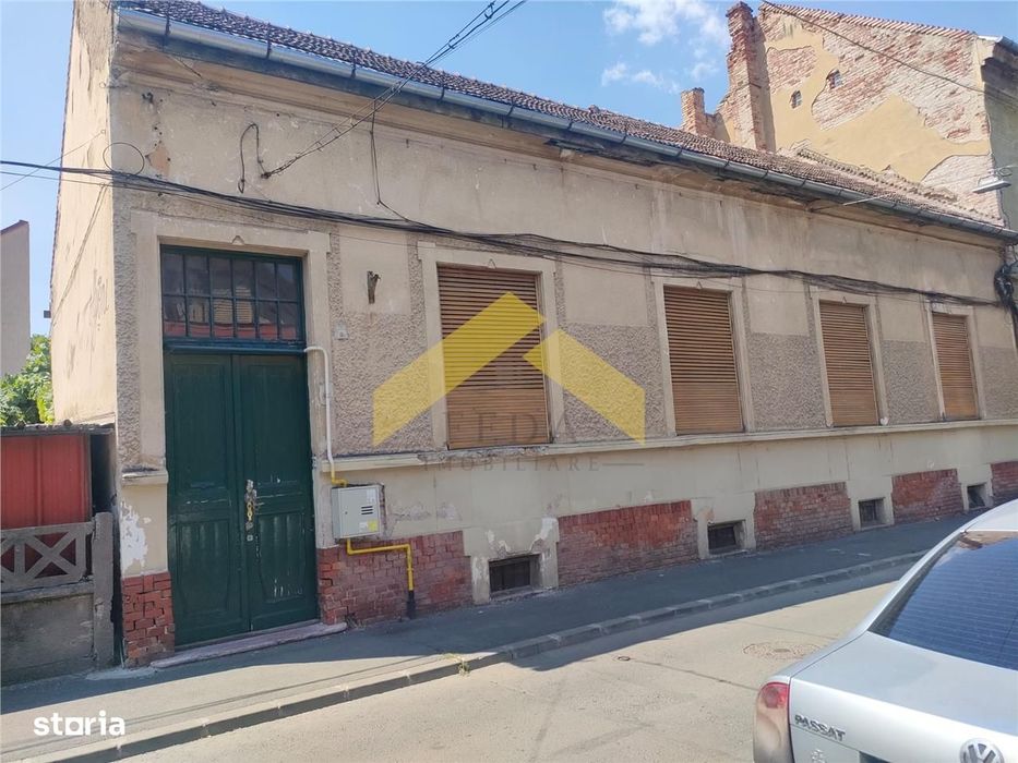 Casa 5 camere de vanzare centrul Aradului