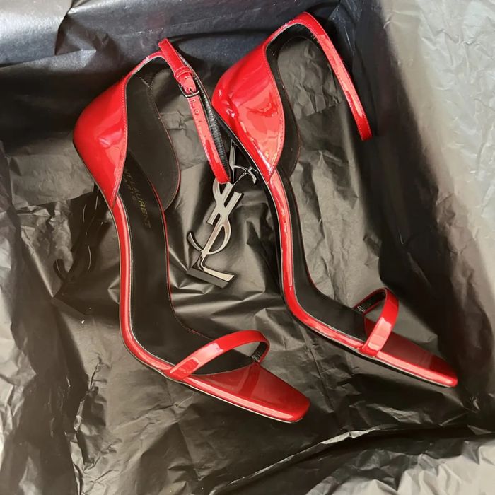 Оригинални сандали YSL