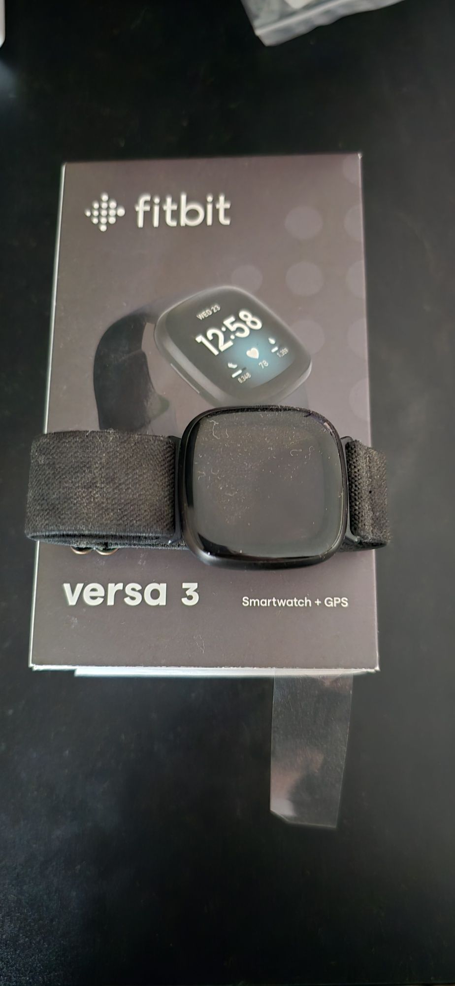 Смарт часовник Fitbit Versa 3 / Smart watch