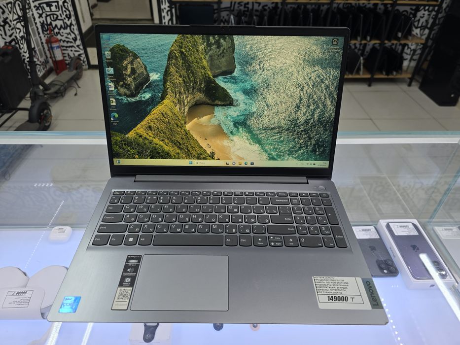 Ноутбук Lenovo core i5 1235u озу 8gb ssd512gb рассрочка Реал ломбард