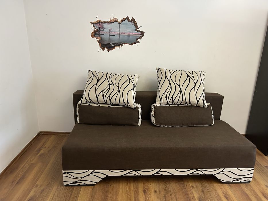 Canapea extensibila cu lada 140x200cm