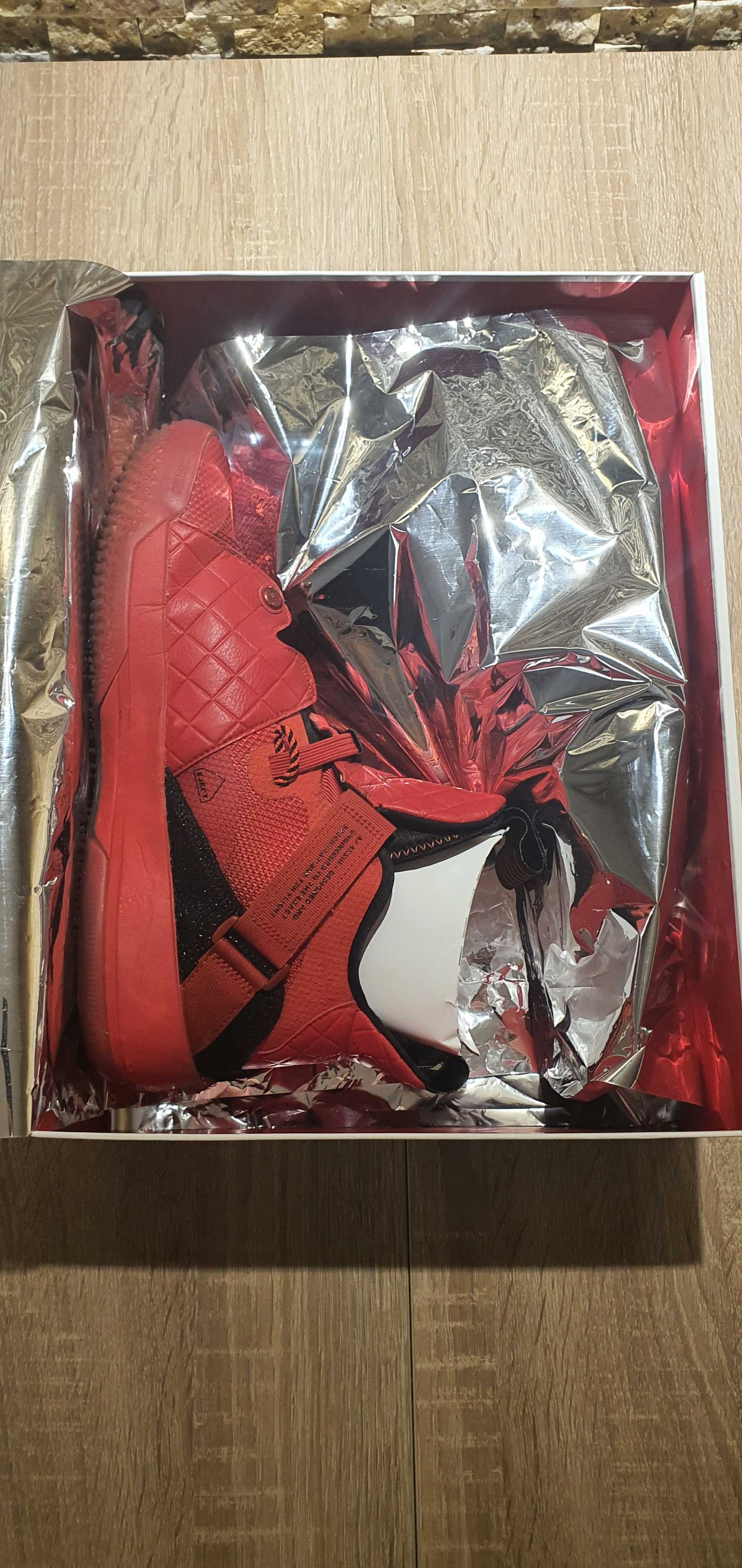 NIKE - Jordan 33 University Red обувки