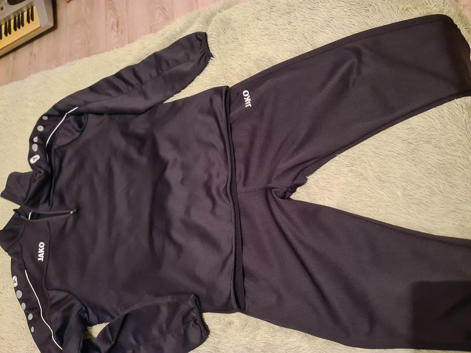 Продам костюм jako