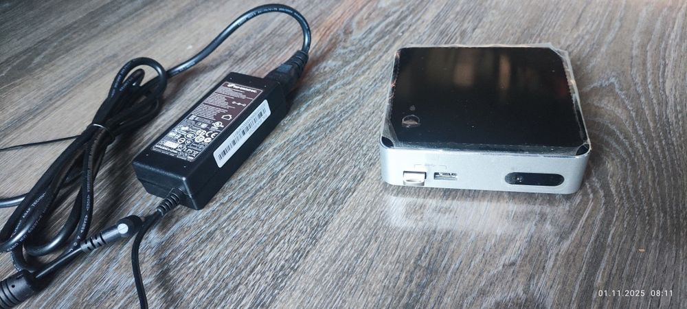 Intel nuc D34010WYK