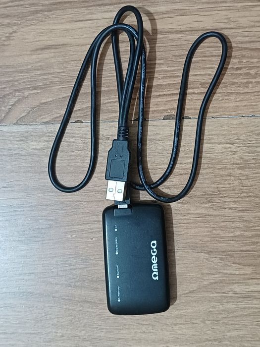 Cititoare carduri memorie SD, MICRO SD, CF, MS
Pretul este pentru o bu